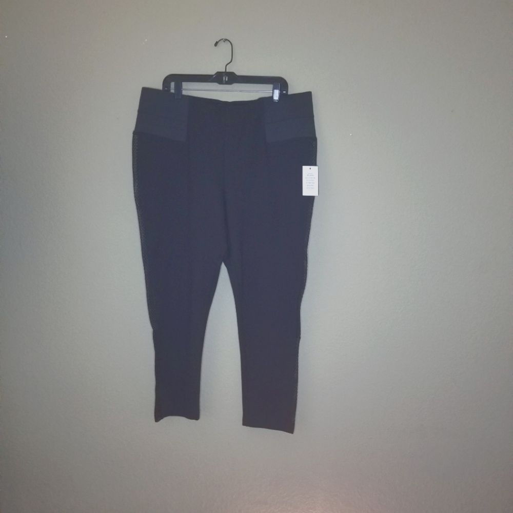 ** NWT ** Eloquii Black Capri Slack